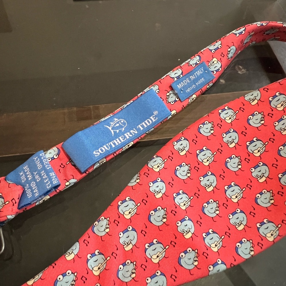 Southern tide bow tie dance music